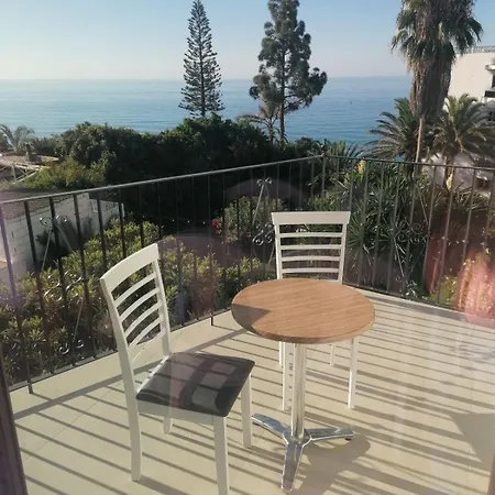 Center R3 Apartment *