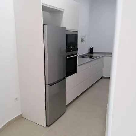 Center R3 Apartment *